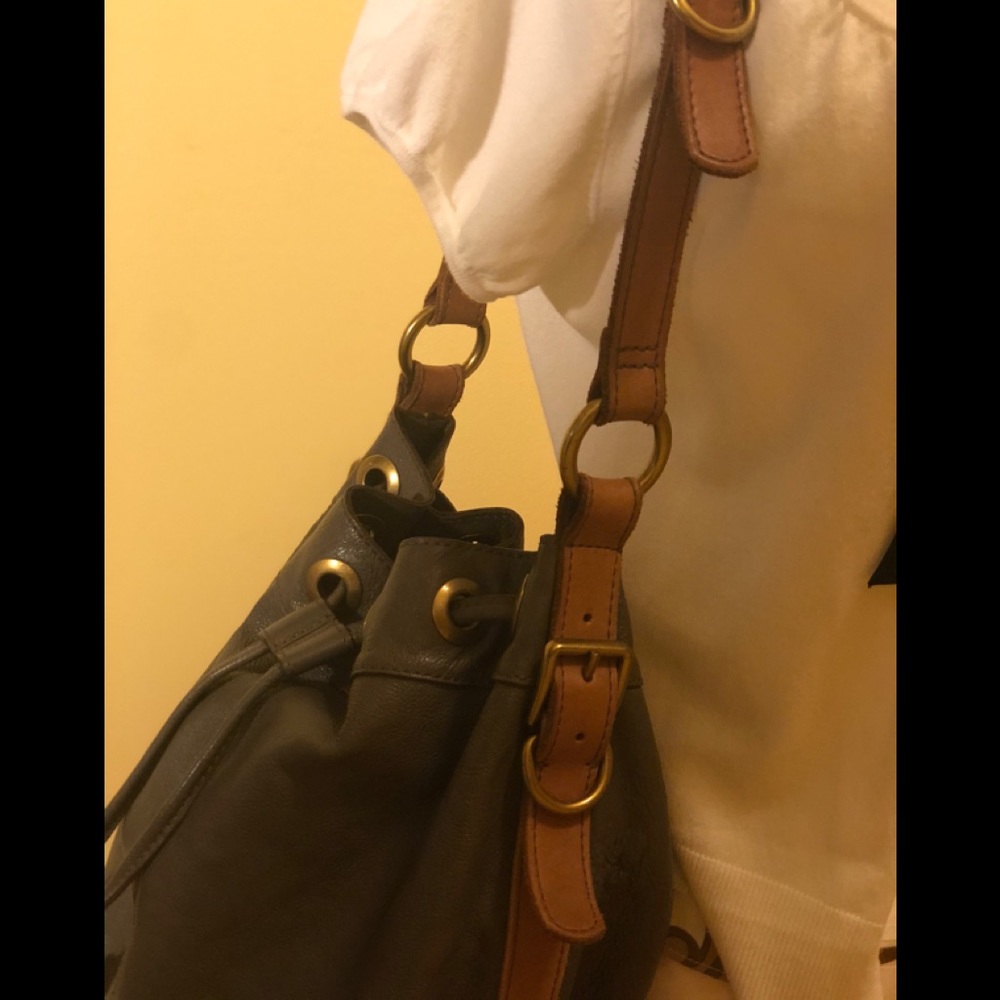 FOSSIL leather Drawstring bucket bag - Picture 5 of 15